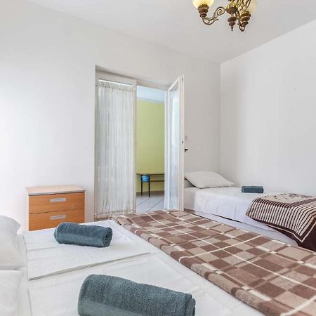 Zlata Apartamento Poreč Exterior foto