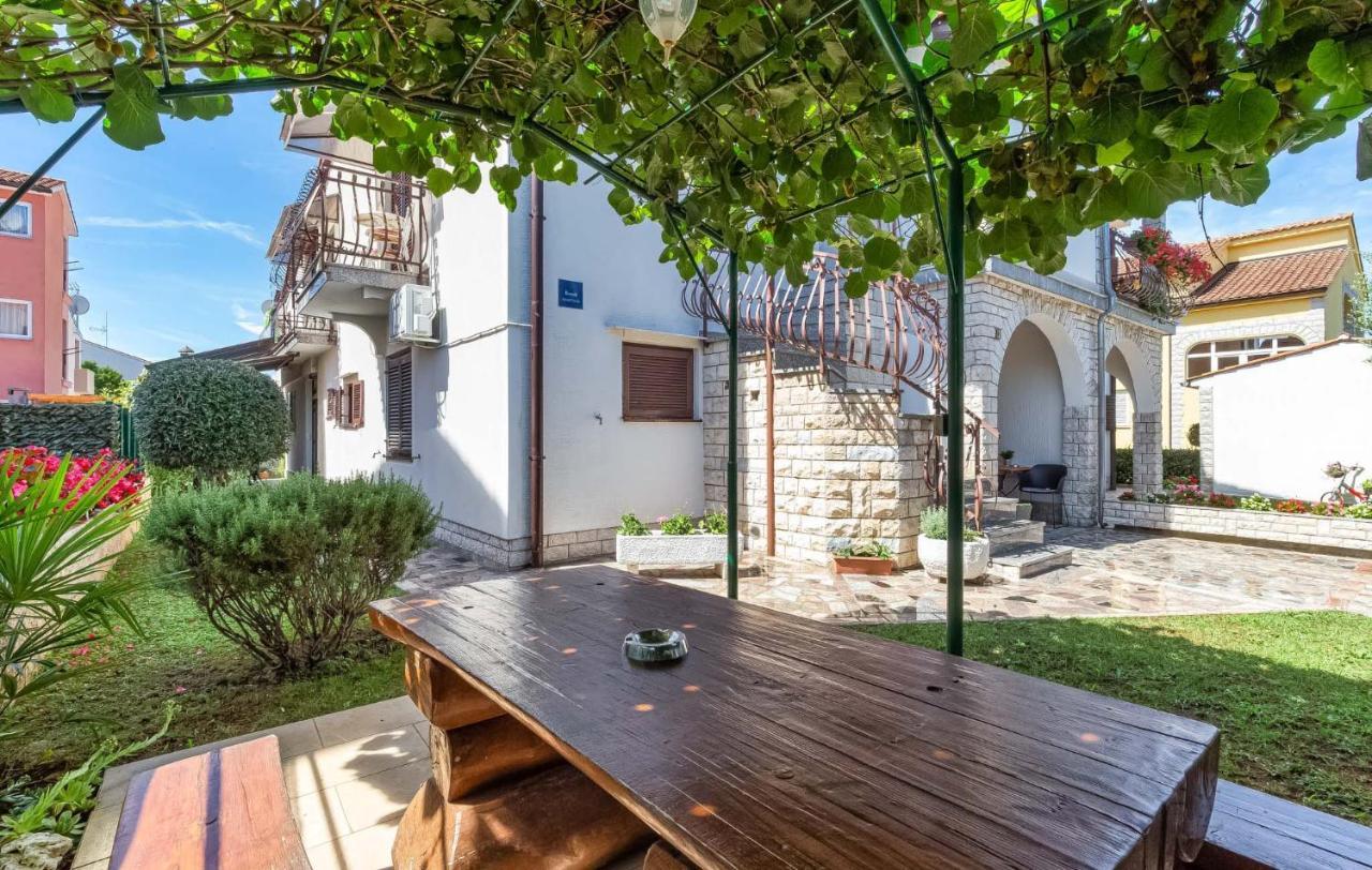 Zlata Apartamento Poreč Exterior foto
