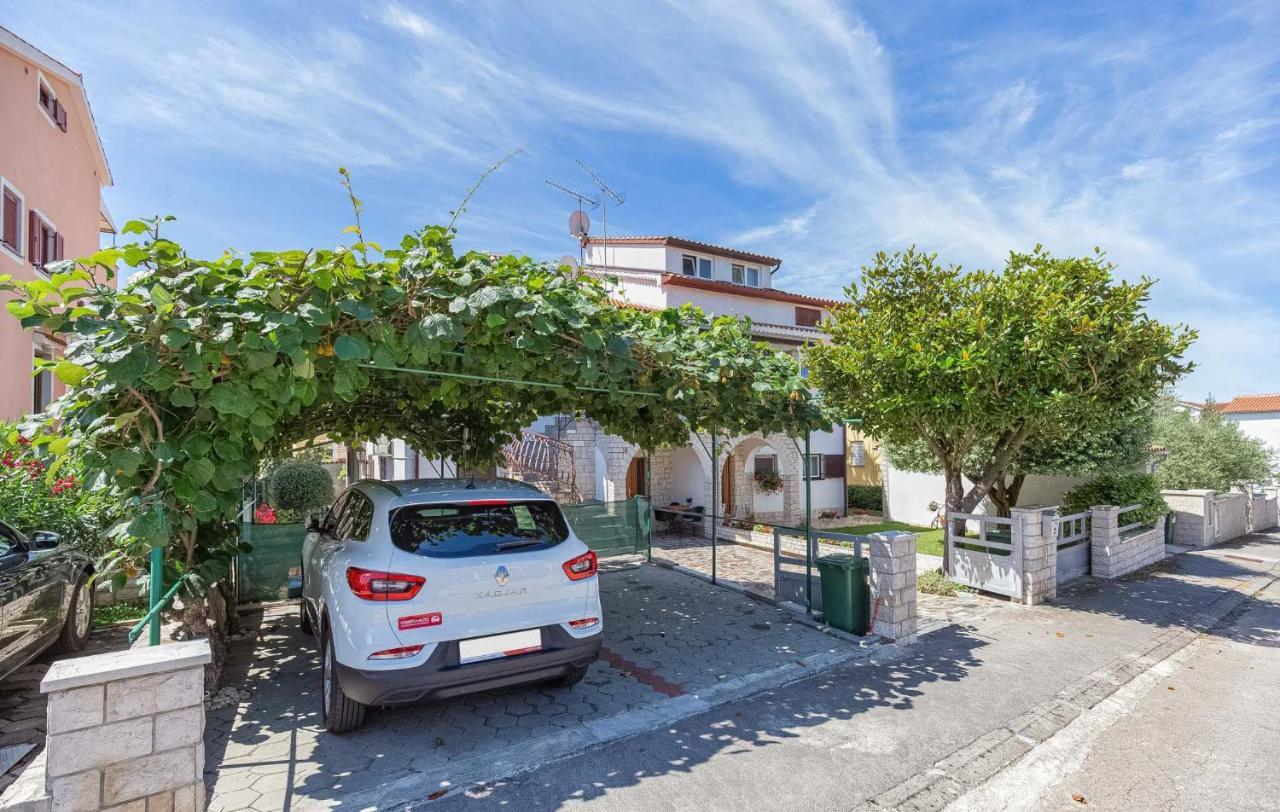 Zlata Apartamento Poreč Exterior foto