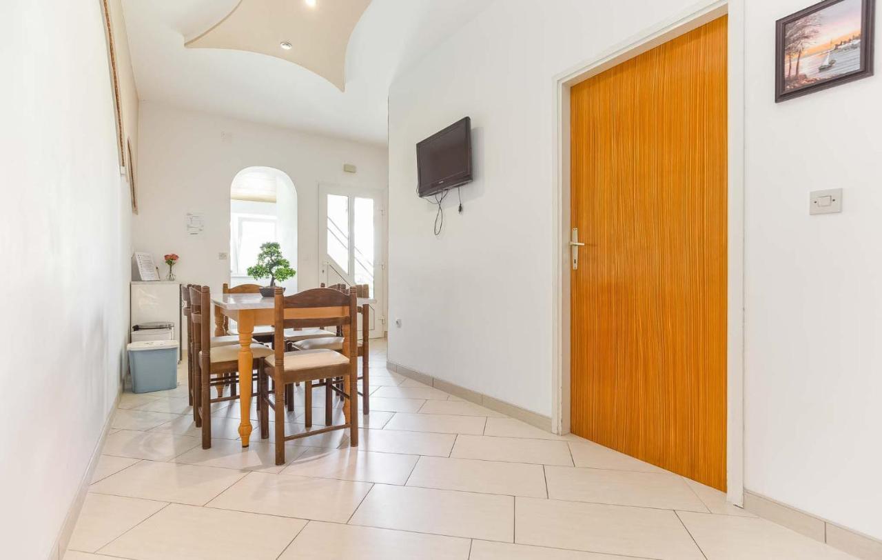 Zlata Apartamento Poreč Exterior foto