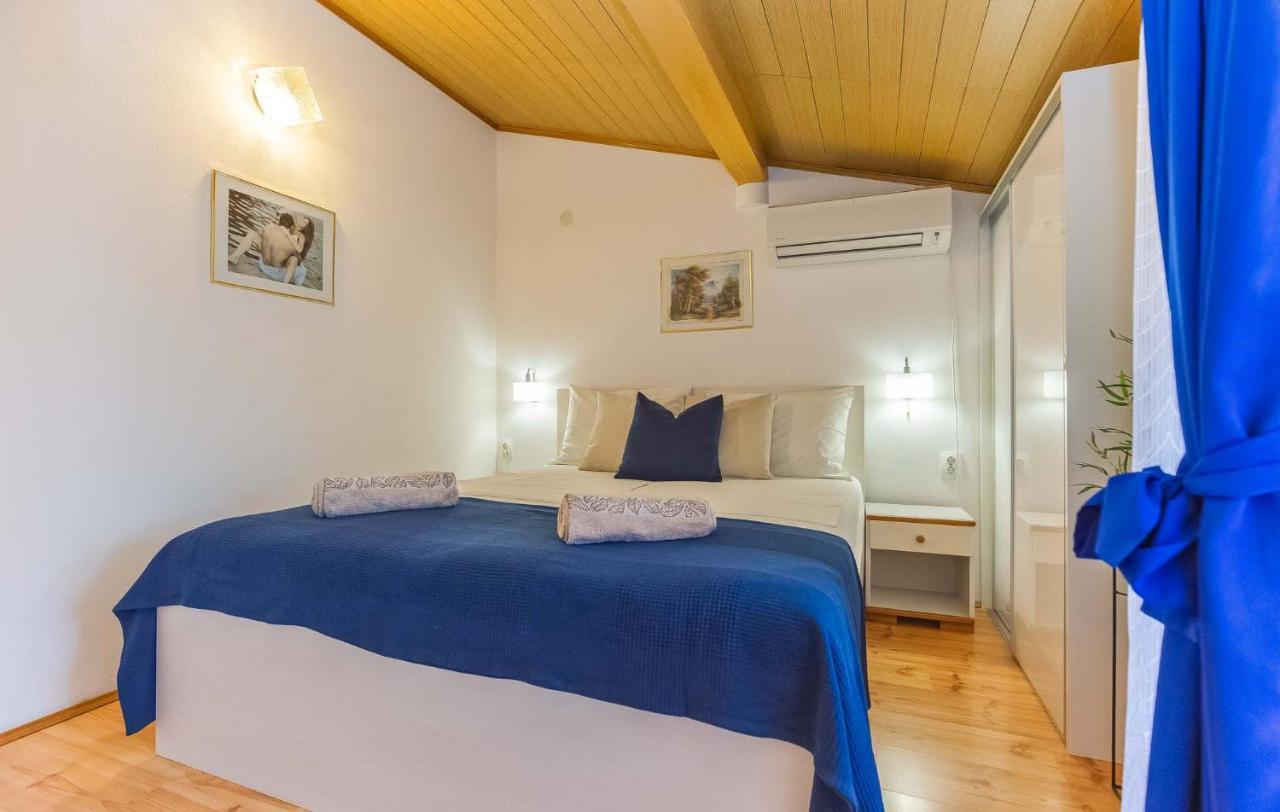 Zlata Apartamento Poreč Exterior foto